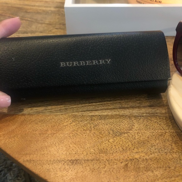 Authentic Burberry Sunglasses - Picture 7 of 7